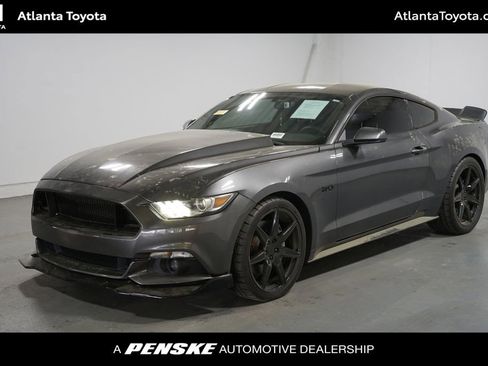 Used 2017 Ford Mustang GT image 1