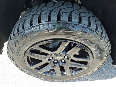 Used 2023 Chevrolet Silverado 1500 LT Trail Boss AWD/4WD image 11
