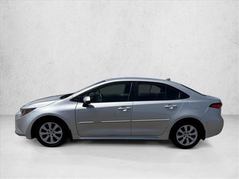 Used 2024 Toyota Corolla LE FWD image 9