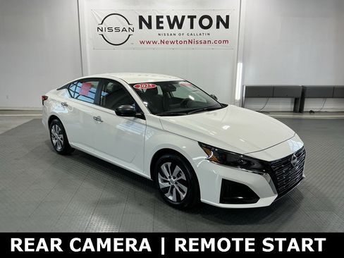 Used 2025 Nissan Altima 2.5 S image 1