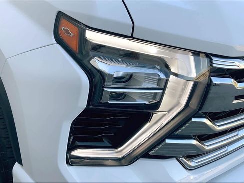 Used 2024 Chevrolet Silverado 3500 High Country w/ High Country Premium Package image 26