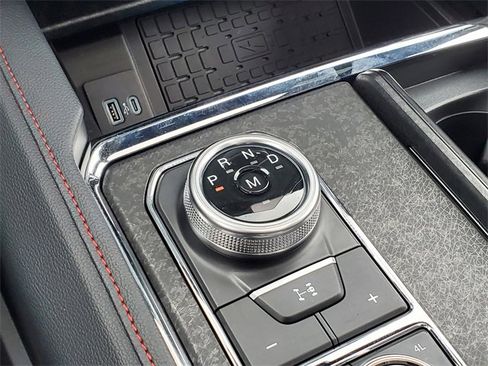 Certified 2023 Ford Expedition Limited image 24