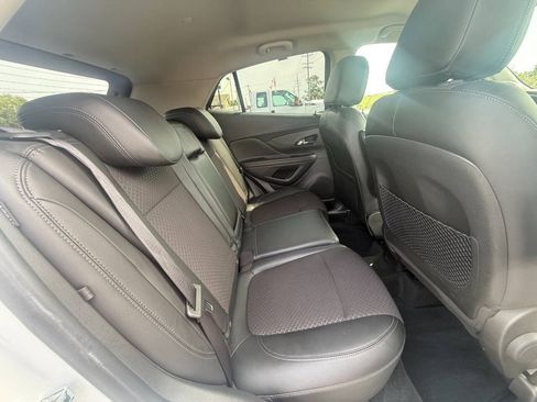 Used 2020 Buick Encore Preferred FWD image 12