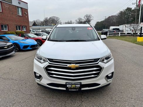 Used 2019 Chevrolet Traverse High Country image 2