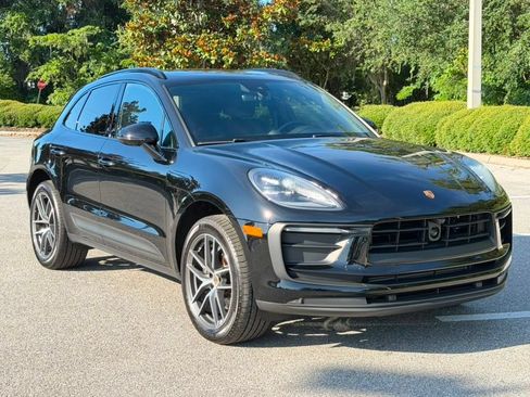 Certified 2026 Porsche Macan AWD/4WD image 24
