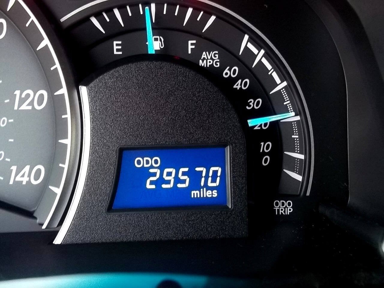 Used 2014 Toyota Camry LE FWD image 20