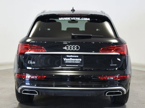 Used 2023 Audi Q5 2.0T Premium w/ Convenience Package image 10
