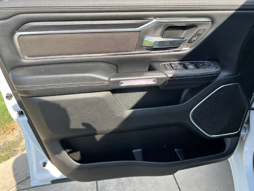 Used 2024 RAM 1500 Laramie RWD image 16