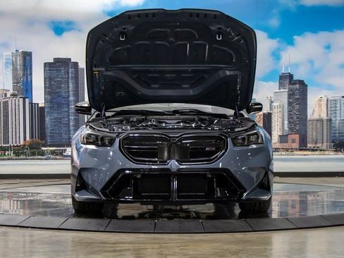 New 2026 BMW M5 w/ Executive Package image 4