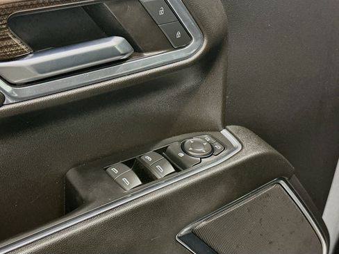Used 2024 Chevrolet Silverado 1500 LT AWD/4WD image 15