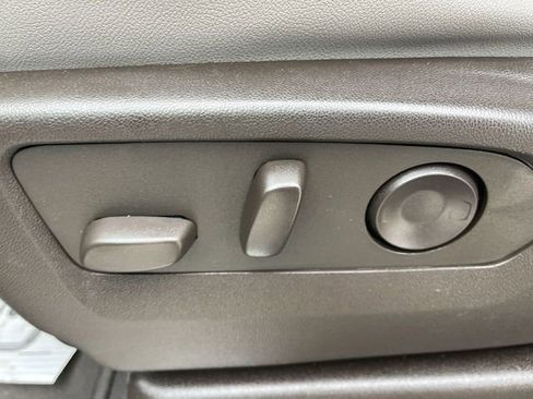 Used 2024 Chevrolet Tahoe LT image 12