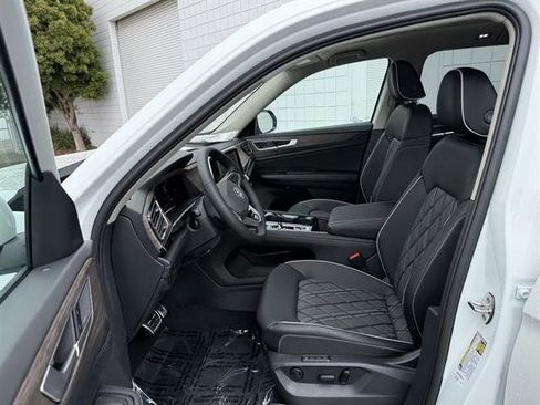 New 2025 Volkswagen Atlas SEL Premium R-Line image 16