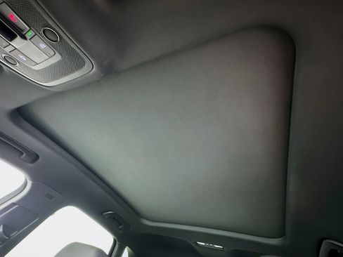 Used 2024 Audi Q3 2.0T Premium AWD/4WD image 25