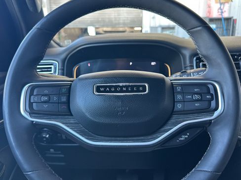 Certified 2023 Jeep Wagoneer L Series II AWD/4WD image 25
