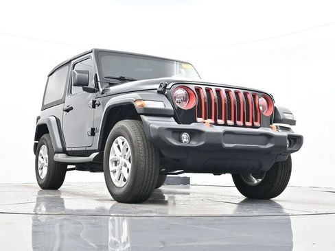Used 2023 Jeep Wrangler Sport S image 28