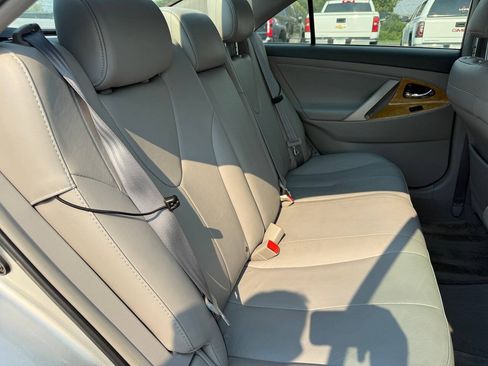 Used 2007 Toyota Camry XLE FWD image 21