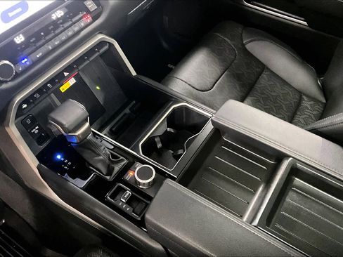 Used 2023 Toyota Tundra Limited image 16