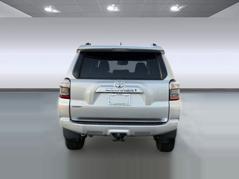 Used 2024 Toyota 4Runner SR5 image 10