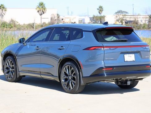 Certified 2025 Toyota Crown Signia w/ Advanced Technology Package image 6