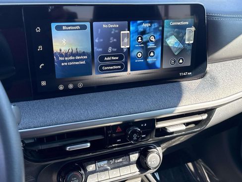 New 2026 Nissan Kicks SV w/ SV Premium Package image 9