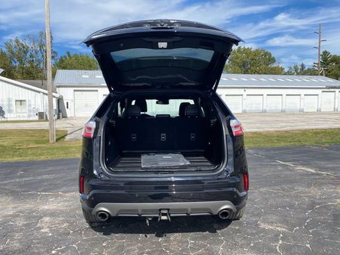 Used 2021 Ford Edge Titanium w/ Equipment Group 301A image 16