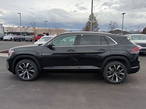 New 2026 Volkswagen Atlas Cross Sport SE image 9