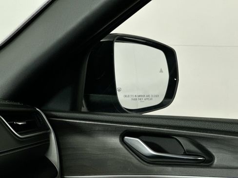 Certified 2025 Jeep Grand Cherokee L Limited w/ Luxury Tech Group II image 29