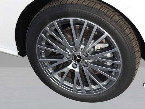 Used 2025 Mercedes-Benz CLA 250 4MATIC image 13