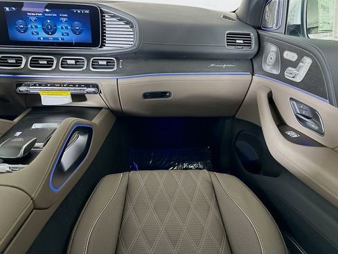 New 2026 Mercedes-Benz Maybach GLS 600 Maybach GLS 600 image 24