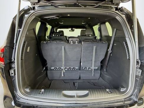 New 2026 Chrysler Pacifica Select w/ S Appearance Package image 25