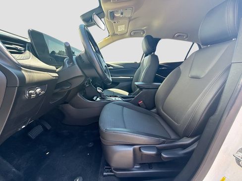 Used 2024 Buick Encore GX Preferred FWD image 19