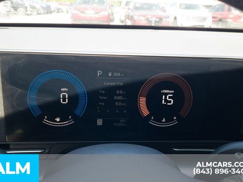 Used 2024 Hyundai Kona SEL image 12