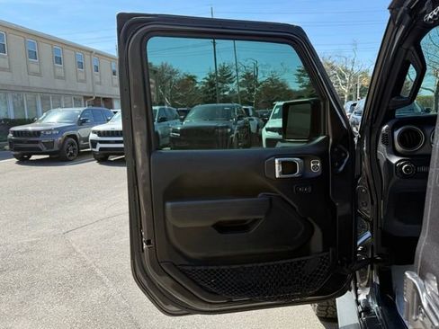 Certified 2022 Jeep Wrangler Unlimited Sport AWD/4WD image 24