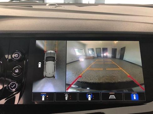 Used 2023 Buick Envision Avenir AWD/4WD image 18