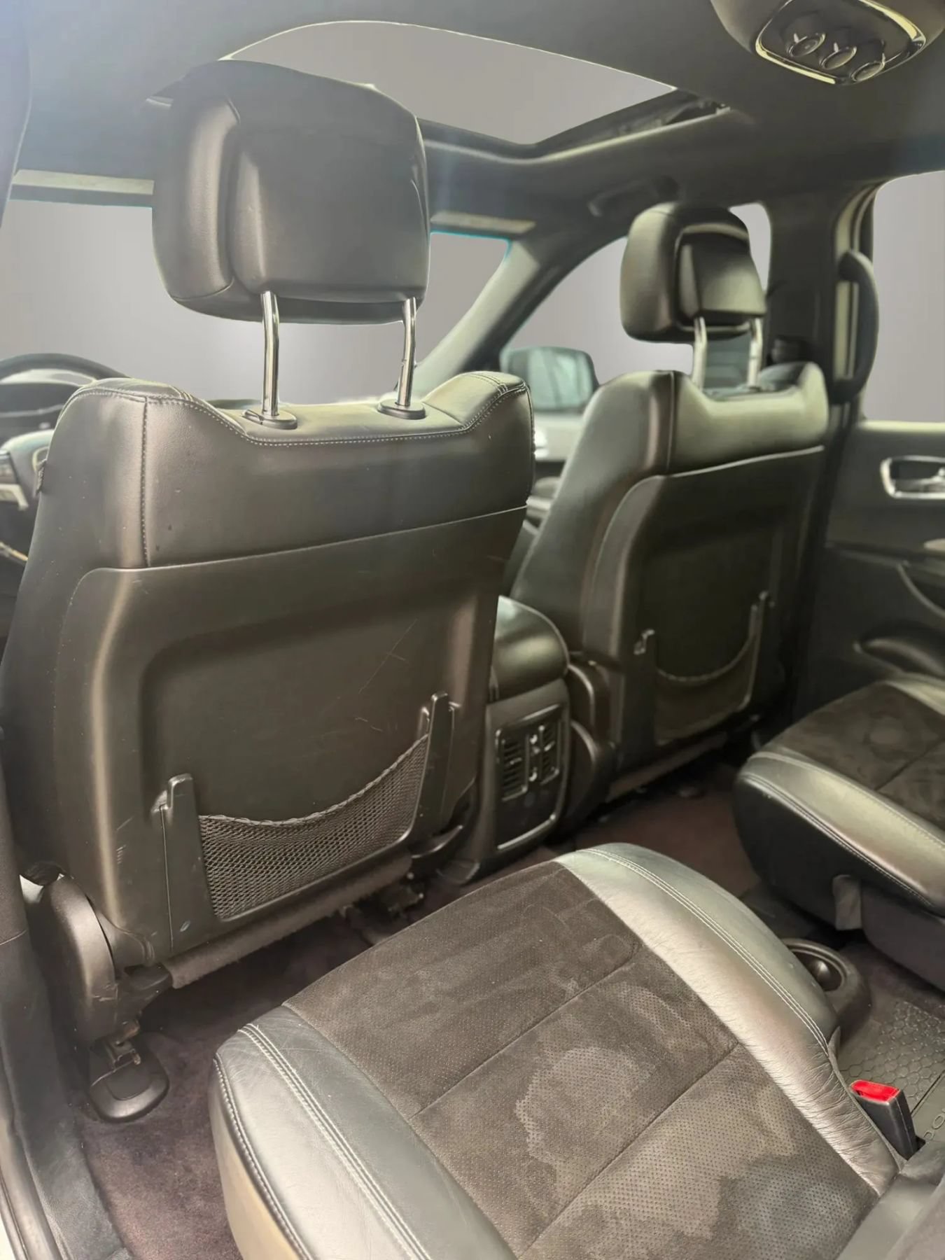 Used 2016 Dodge Durango SXT w/ Blacktop Package AWD/4WD image 17