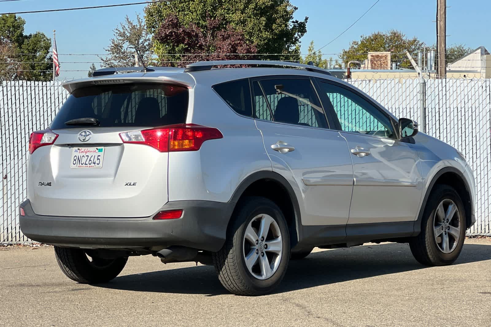 Used 2014 Toyota RAV4 XLE FWD image 3