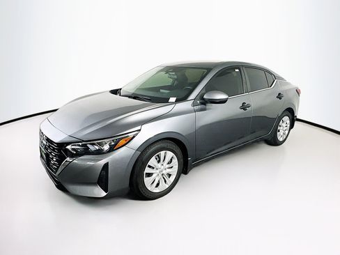 Used 2024 Nissan Sentra S image 3