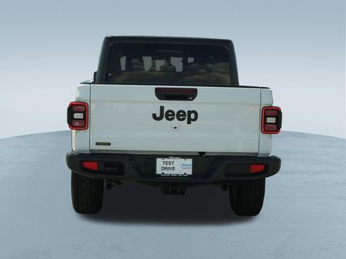 Used 2022 Jeep Gladiator Sport AWD/4WD image 8