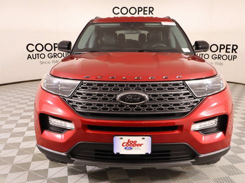 Used 2022 Ford Explorer XLT w/ Equipment Group 202A AWD/4WD image 10