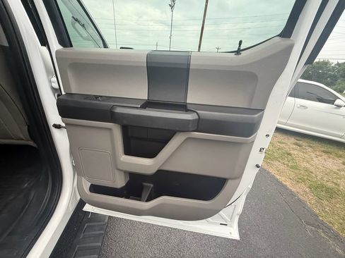 Used 2017 Ford F150 XL w/ Equipment Group 101A Mid AWD/4WD image 20