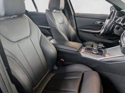 Used 2020 BMW 330i Sedan w/ Convenience Package image 23