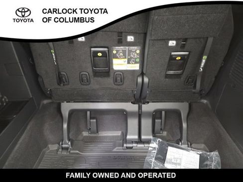 New 2026 Toyota Sienna XLE Woodland Edition AWD/4WD image 17