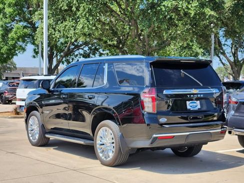 Certified 2024 Chevrolet Tahoe LT w/ Luxury Package AWD/4WD image 4
