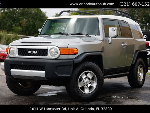 Used 2010 Toyota FJ Cruiser 4WD image 1