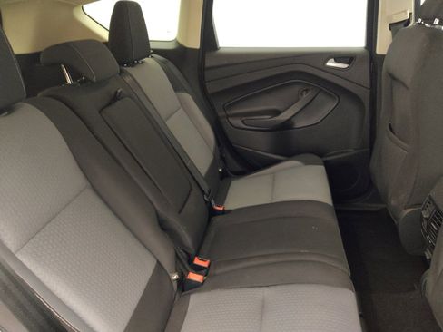 Used 2018 Ford Escape SE image 19