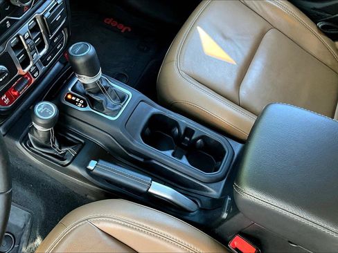 Used 2020 Jeep Gladiator Rubicon image 15