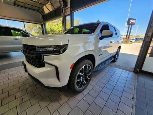 Used 2024 Chevrolet Tahoe RST w/ Luxury Package RWD image 2