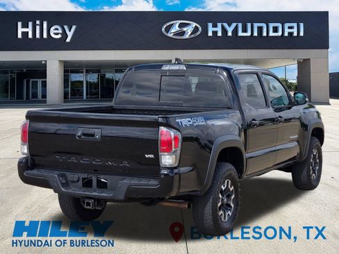 Used 2023 Toyota Tacoma TRD Off-Road w/ Technology Package AWD/4WD image 4