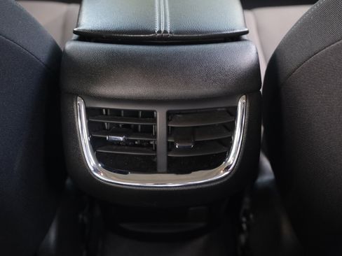 Used 2023 Chevrolet Malibu LT FWD image 13