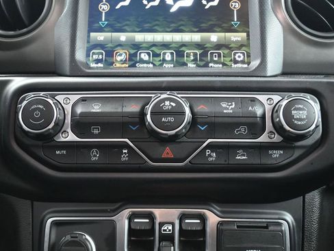 Used 2023 Jeep Gladiator Sport image 30